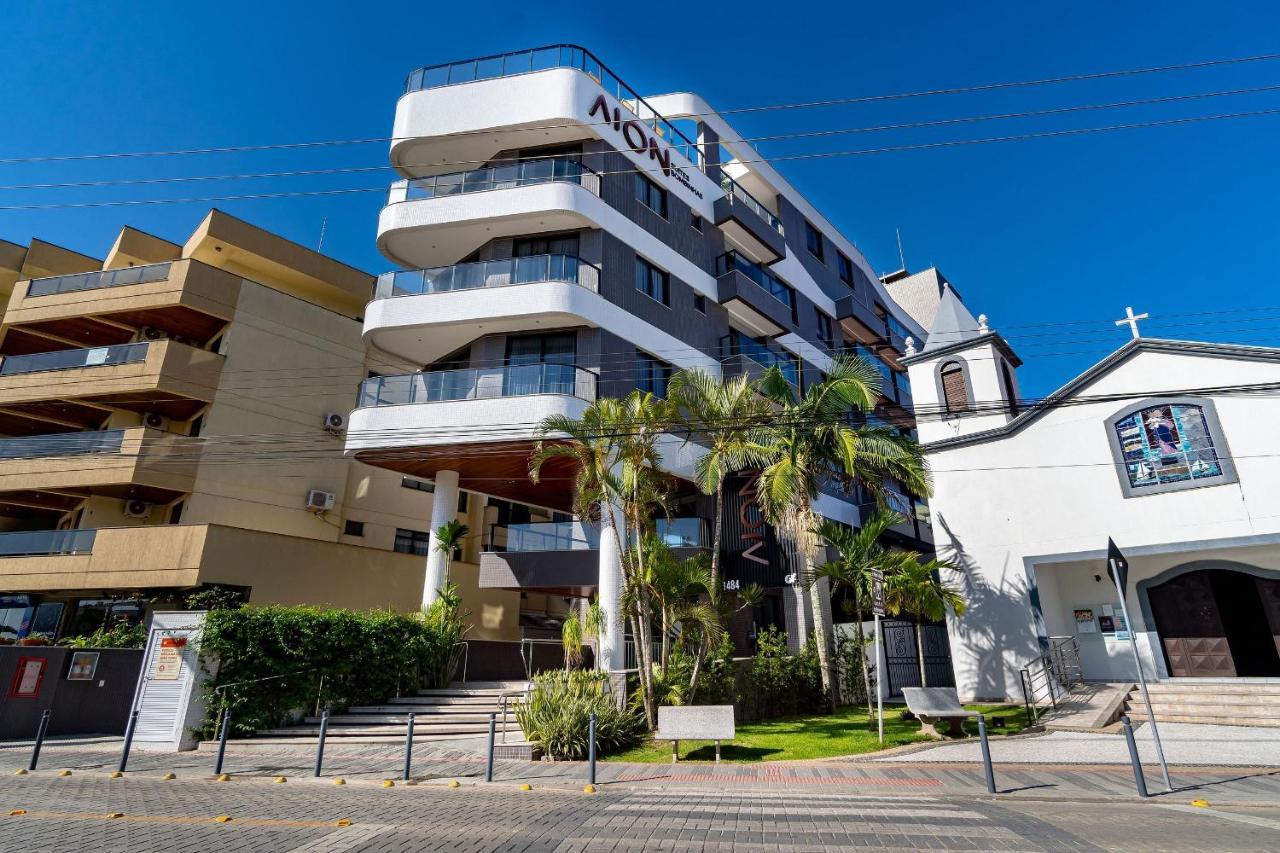 AION suítes 204 - Compacto e luxuoso Loft - Rooftop com piscina e academia - À poucos passos da praia Bombinhas Exterior foto